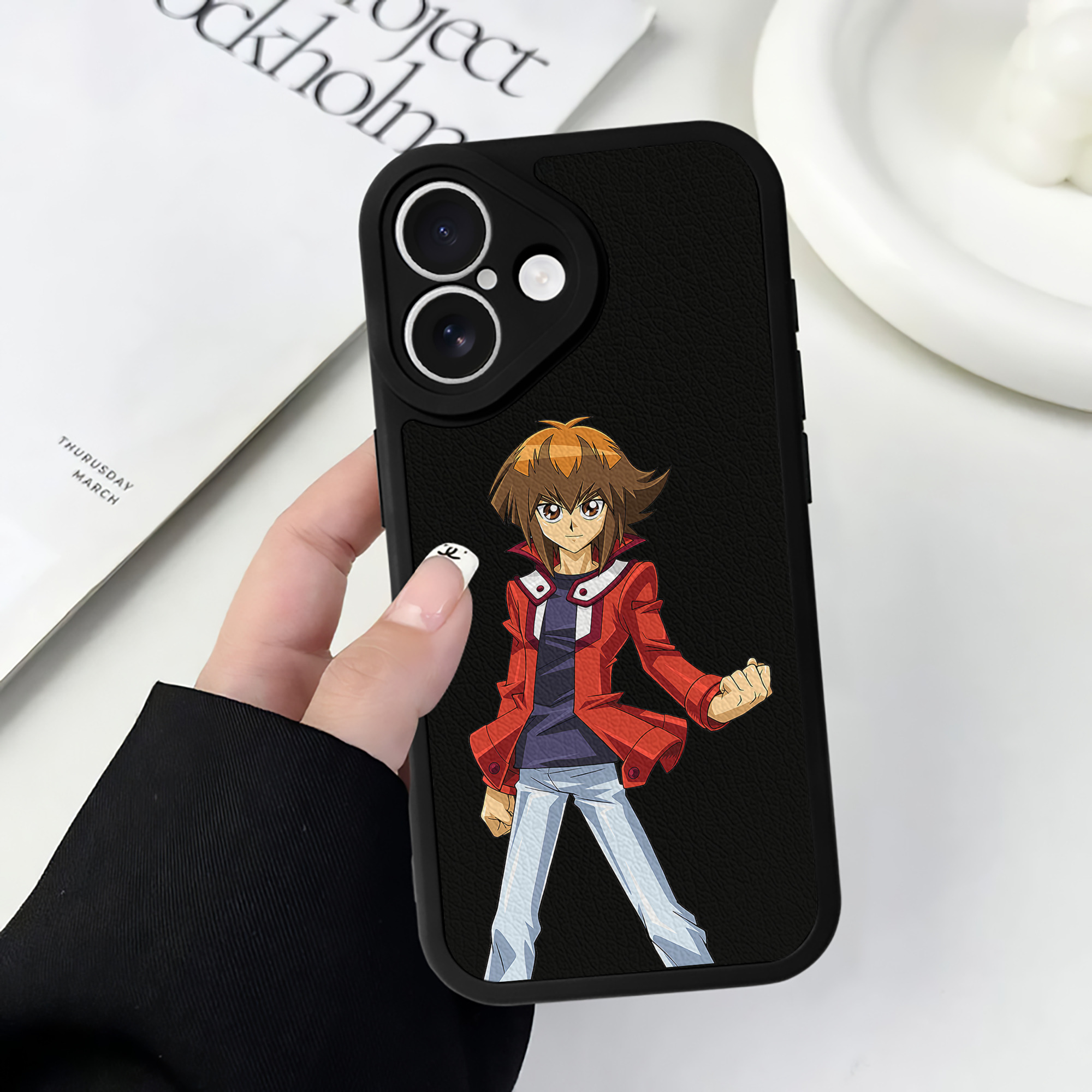 遊☆戯☆王 Yu-Gi-Oh! 【iPhone 16シリーズ対応】シリコンスマホケース（レザー調） 材質：シリコン